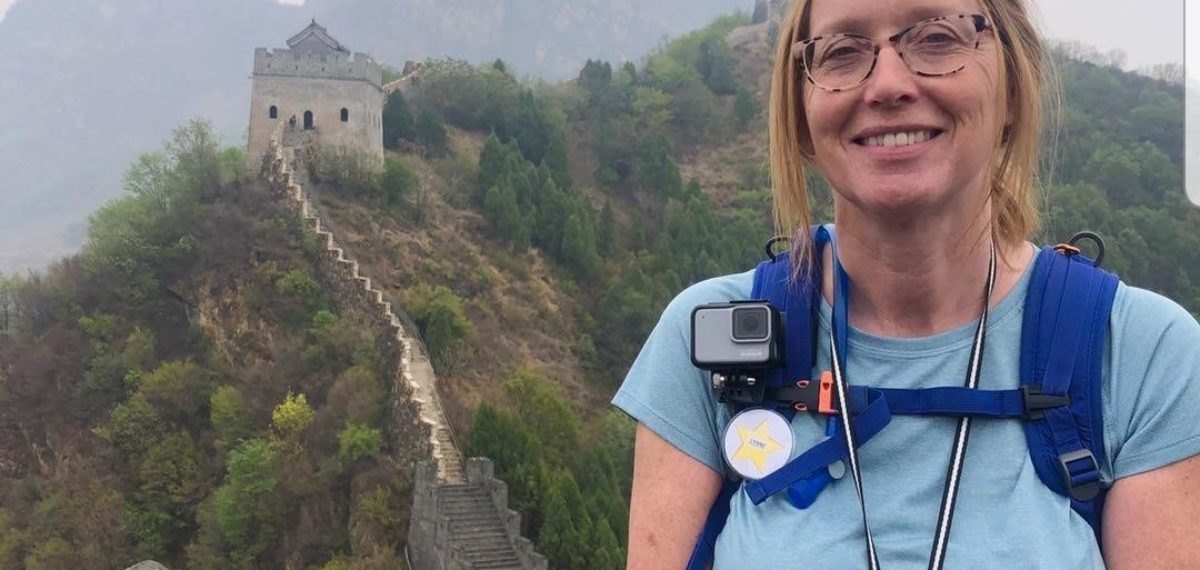 Lynne Rose Walks teh Great Wall of China